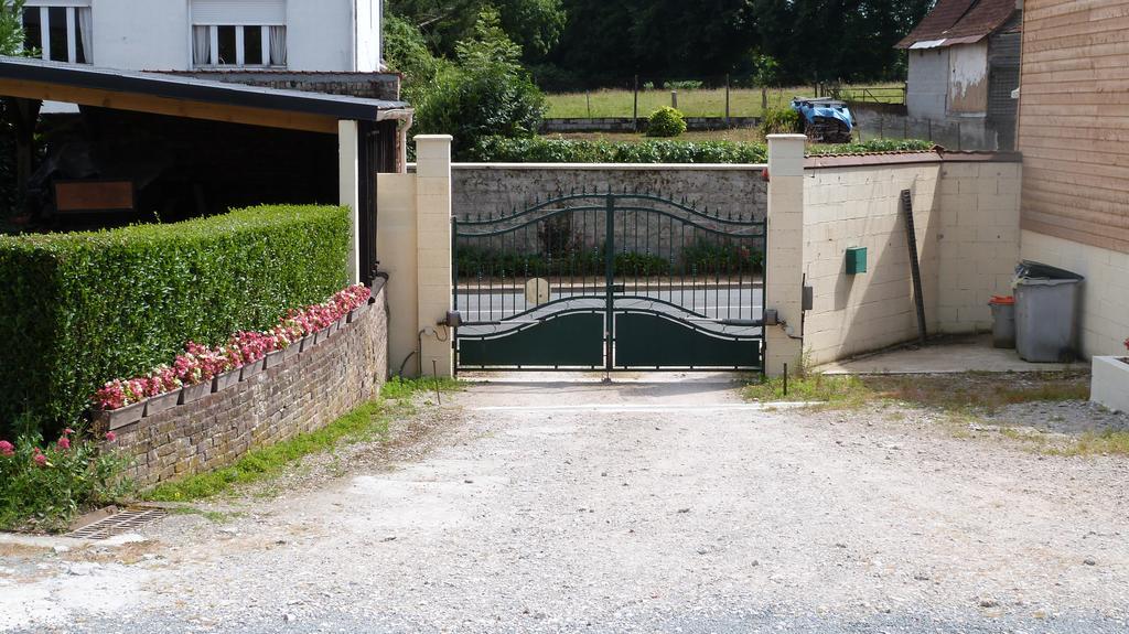 Gite Et Relais Equestre De Marie Tours-en-Vimeu Esterno foto